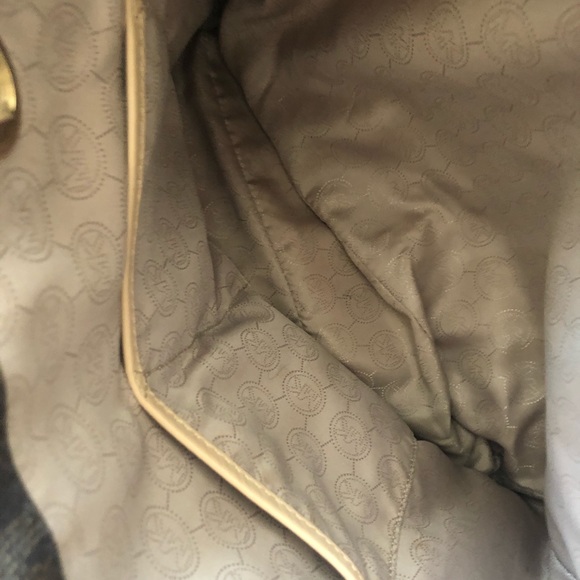 Michael Kors tote - Picture 3 of 4